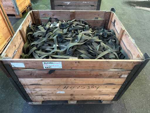 Lot de curele de teac?