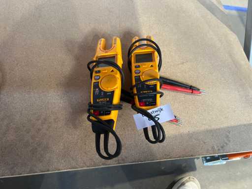 Fluke T6-1000 Elektrische spanning- en stroomtester (2x)