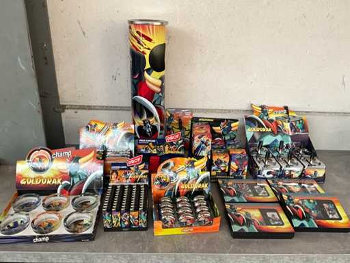 Mélangez beaucoup de produits de fumage différents sur le thème Goldorak