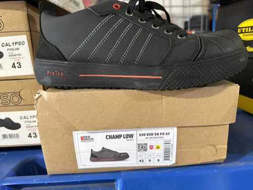 Red Brick Low Pair of Work Shoes