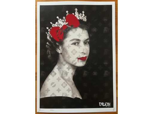 DEATH NYC: Vuitton Queen