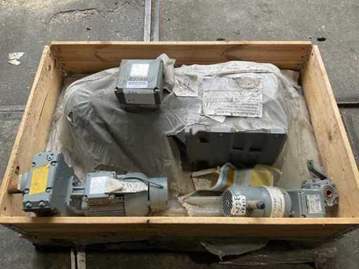 Bauer Electric motor with gearbox (3x)