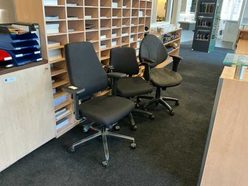 Office chair (3x)