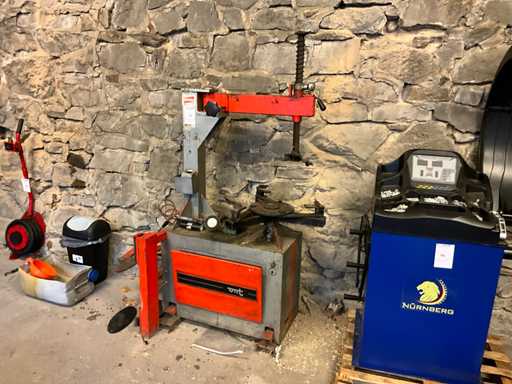 OMT-Reifendemontage- und Montagevorrichtung