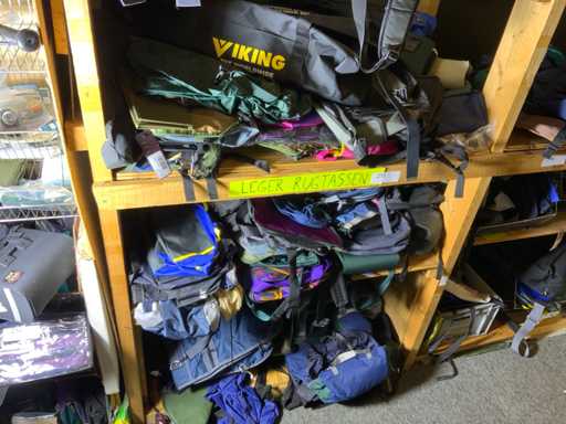 Partij rugzakken en reistassen