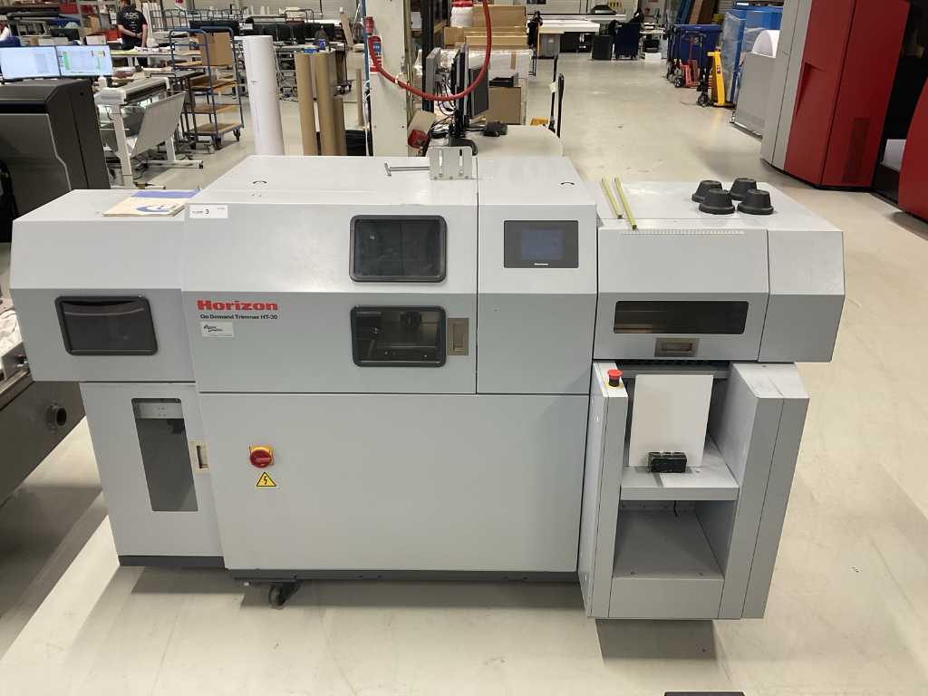 Horizon HT-30 Paper Cutting Machine
