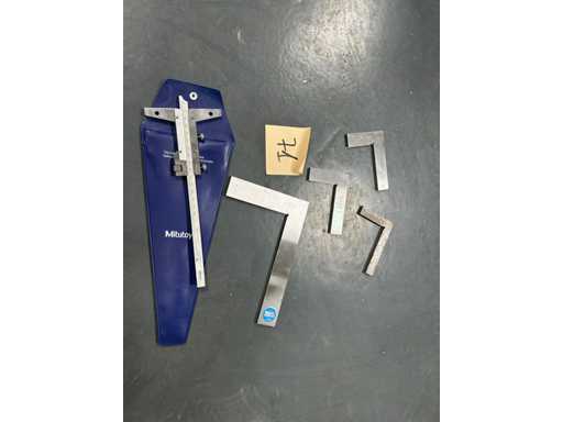 MITUTOYO / FMC² / OTHER MISCELLANEOUS Lot n°71 – Mitutoyo depth foot + 4 control brackets