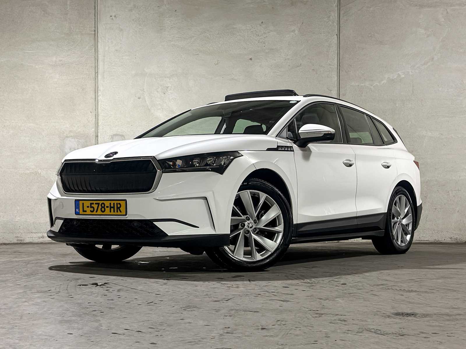 Premium personenauto's van Porche, BMW, Mercedes-Benz, Audi en meer