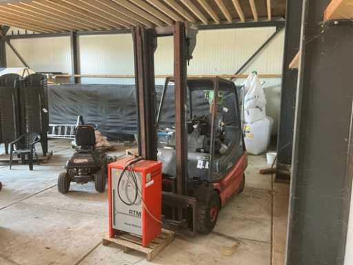 2002 Linde E30-02 Gabelstapler