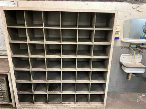 Armadio a compartimento in acciaio