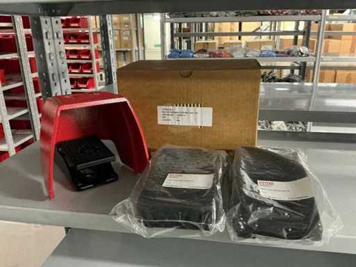 Viteko BS Foot Switch cu capac 10A și butoane de picior Mar 5A