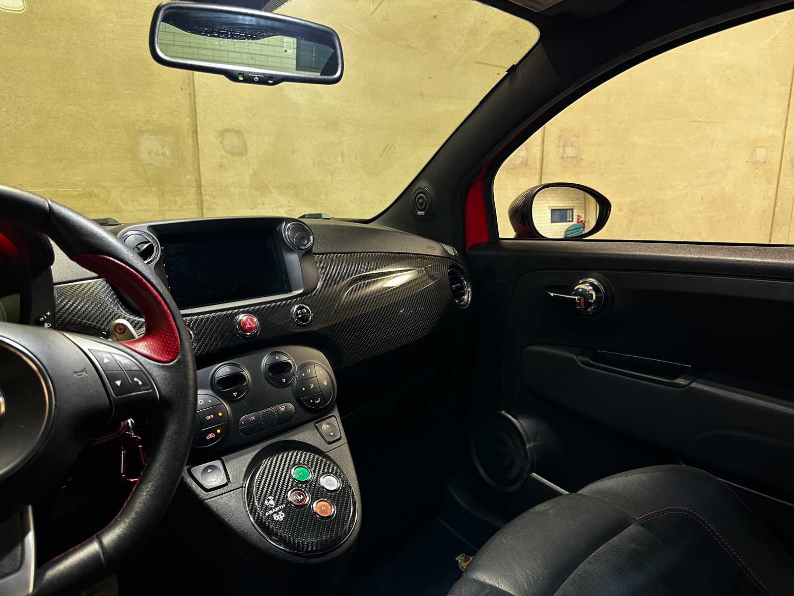 Fiat 500 Abarth 695 Tributo Ferrari 180pk 2011