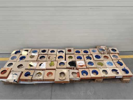   2 palettes de câble