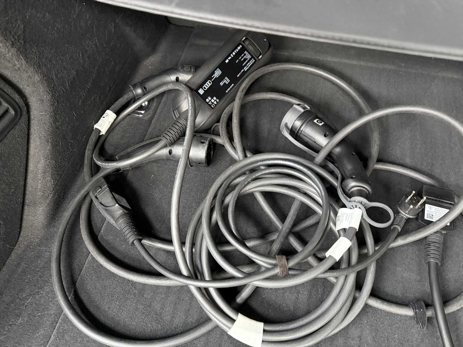 Audi e-tron 50 Quattro Business Edition 71 kWh 313pk 2020, K-422-JJ