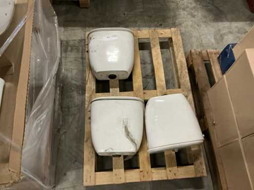 Toilettenzisterne (3x)