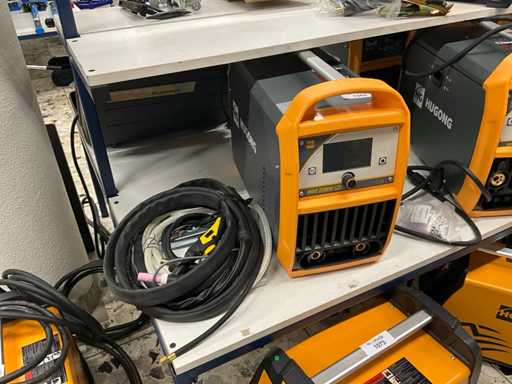 Hugong Wave 203 mini saldatrice MIG lcd