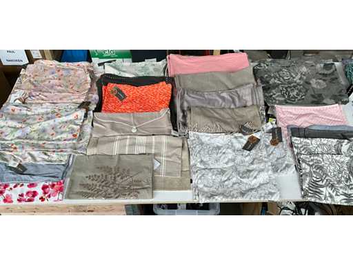 Linen & More + 2Lif Diverse Sierkussen hoezen (80x)