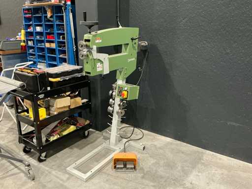 Matthys Machine à mouler les panneaux pour le travail de la tôle - 2022