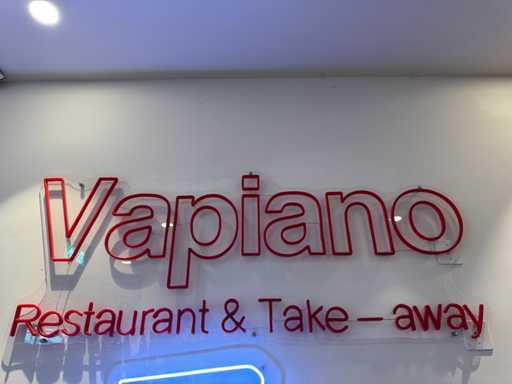 Bord "Vapiano Restaurant & Take-away"