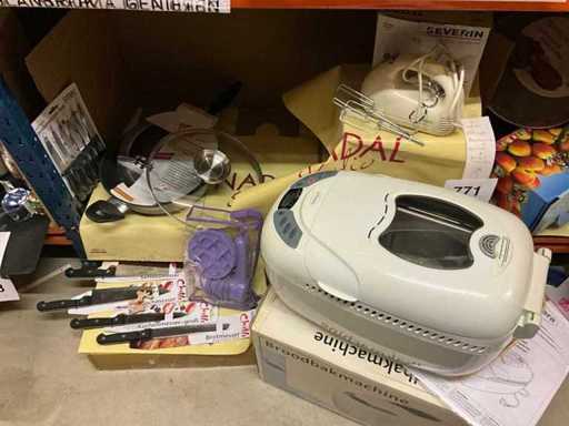 Bread maker + mixer + hair dryer + kitchen accessories