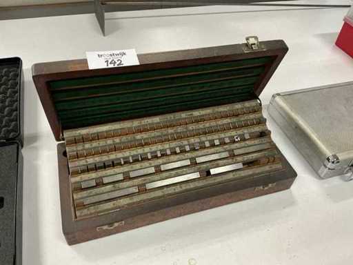 Twierdzenie o Ostatecznym Wymiarze Hommela