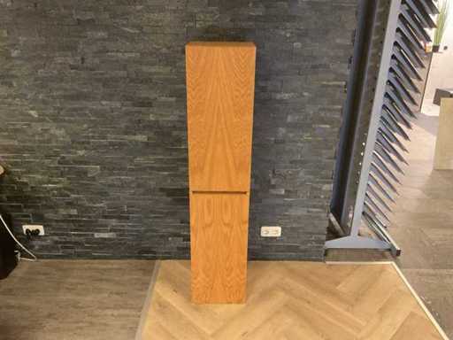 Dekker - Column cabinet 35 x 160 cm