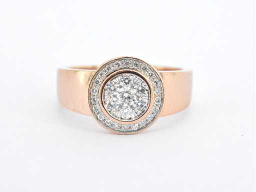 Rose gold ring with high quality naturally set diamonds