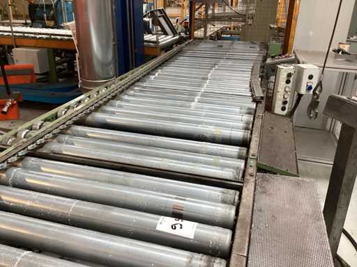 Motorized roller conveyor