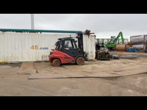 d1ae1b03-a37c-4b8a-9ea5-d2af869d0df0.mp4