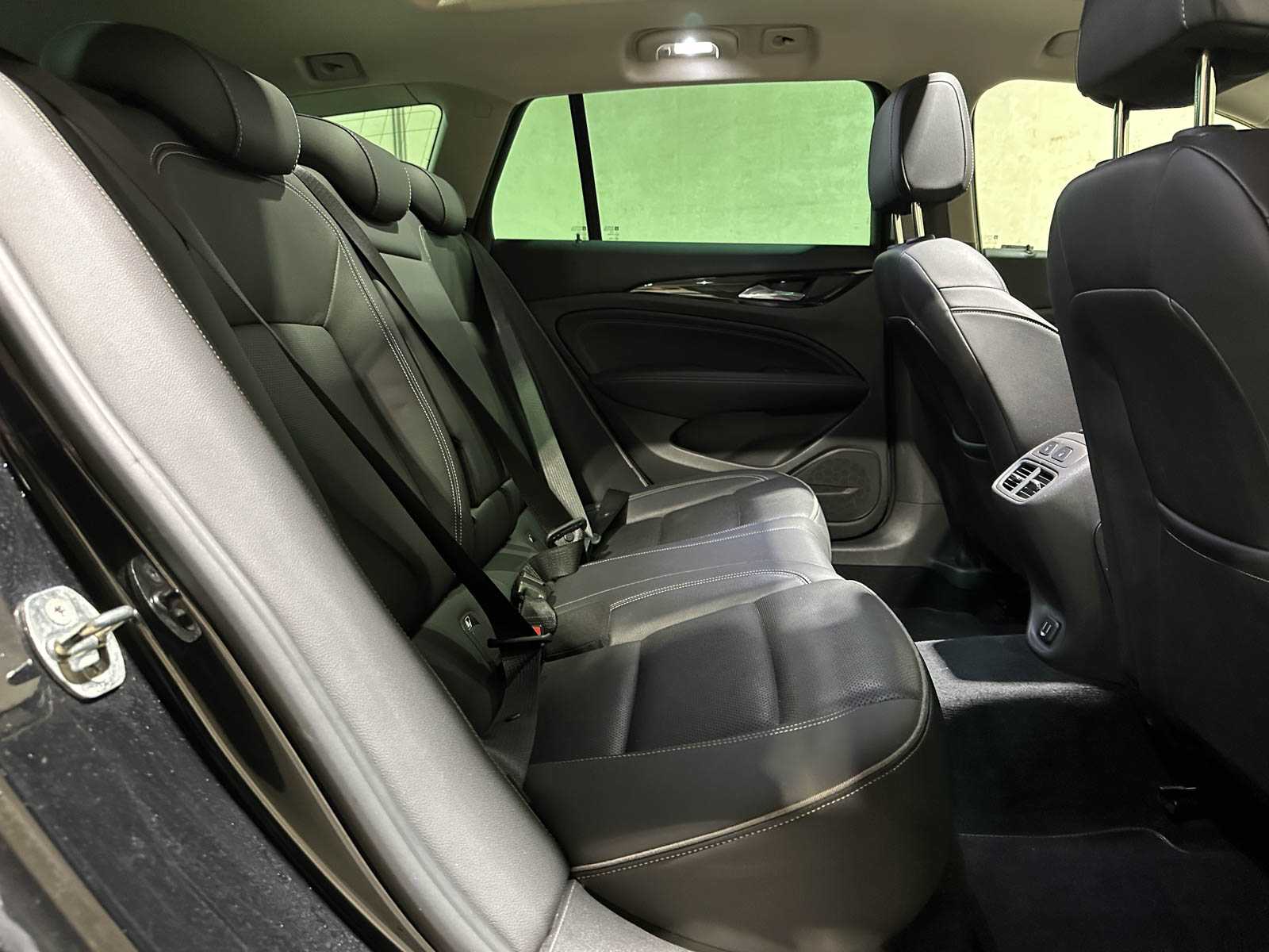 Opel Insignia Sports Tourer 1.6 CDTI EcoTec Innovation 136pk 2018, RR-215-N