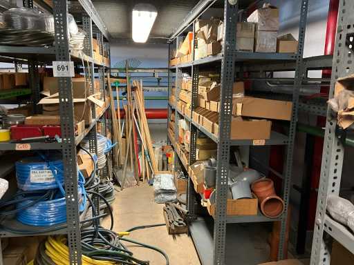 Vis de réglage - Vis autotaraudeuses