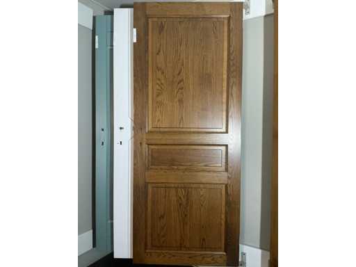 Drzwi wewnętrzne z litego drewna