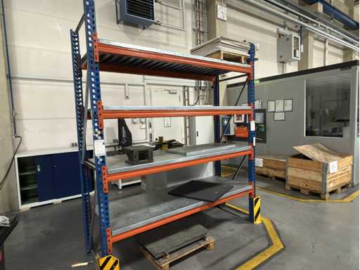 META HN 120/20 Two pallet racks 