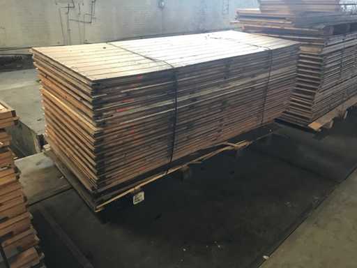 Peretele interior al colibei peretelui etan? (18x)