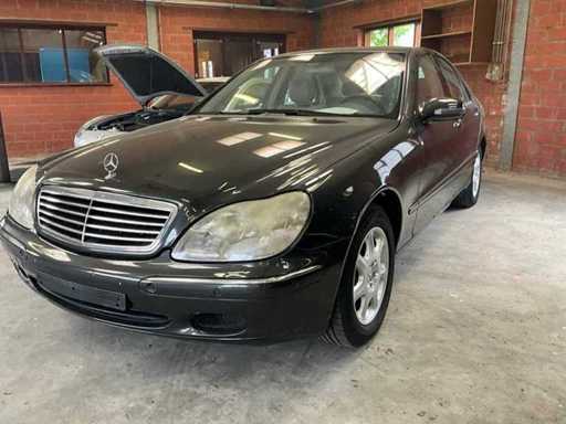 2002 Mercedes-Benz S 320 Passenger car