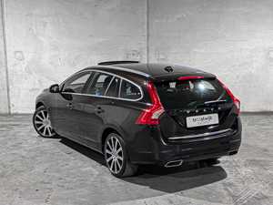 Volvo V60 2.4 D6 Twin Engine Summum 220hp 2015 Plug-In Hybrid, HR-946-F