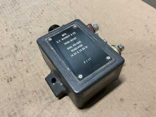 C.E.Niehoff & Co 76761-N3207 Régulateur de tension