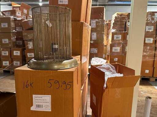 Décoration de fête, valeur de vente au détail 2 700 €