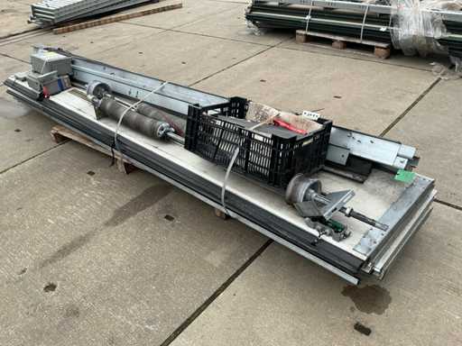 Porte basculante (3,53 x 2,86 m)