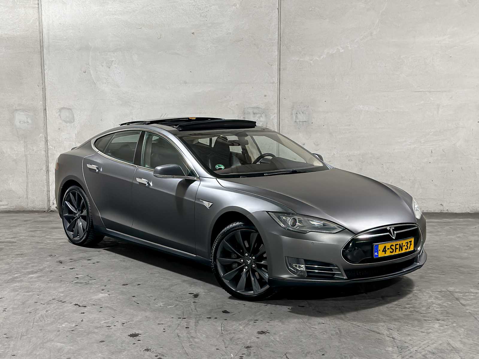 Tesla Model S 85 Performance 421pk 2013 (Origineel-NL) Free Supercharge, 4-SFN-37