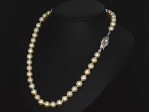 Collier de perles Fermoir en or blanc