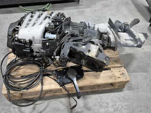 Suzuki - DF60 - 60 hp - 4-stroke - Outboard motor