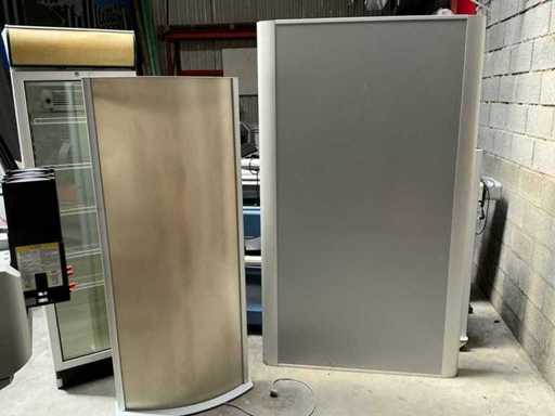 Advertising column (2x)