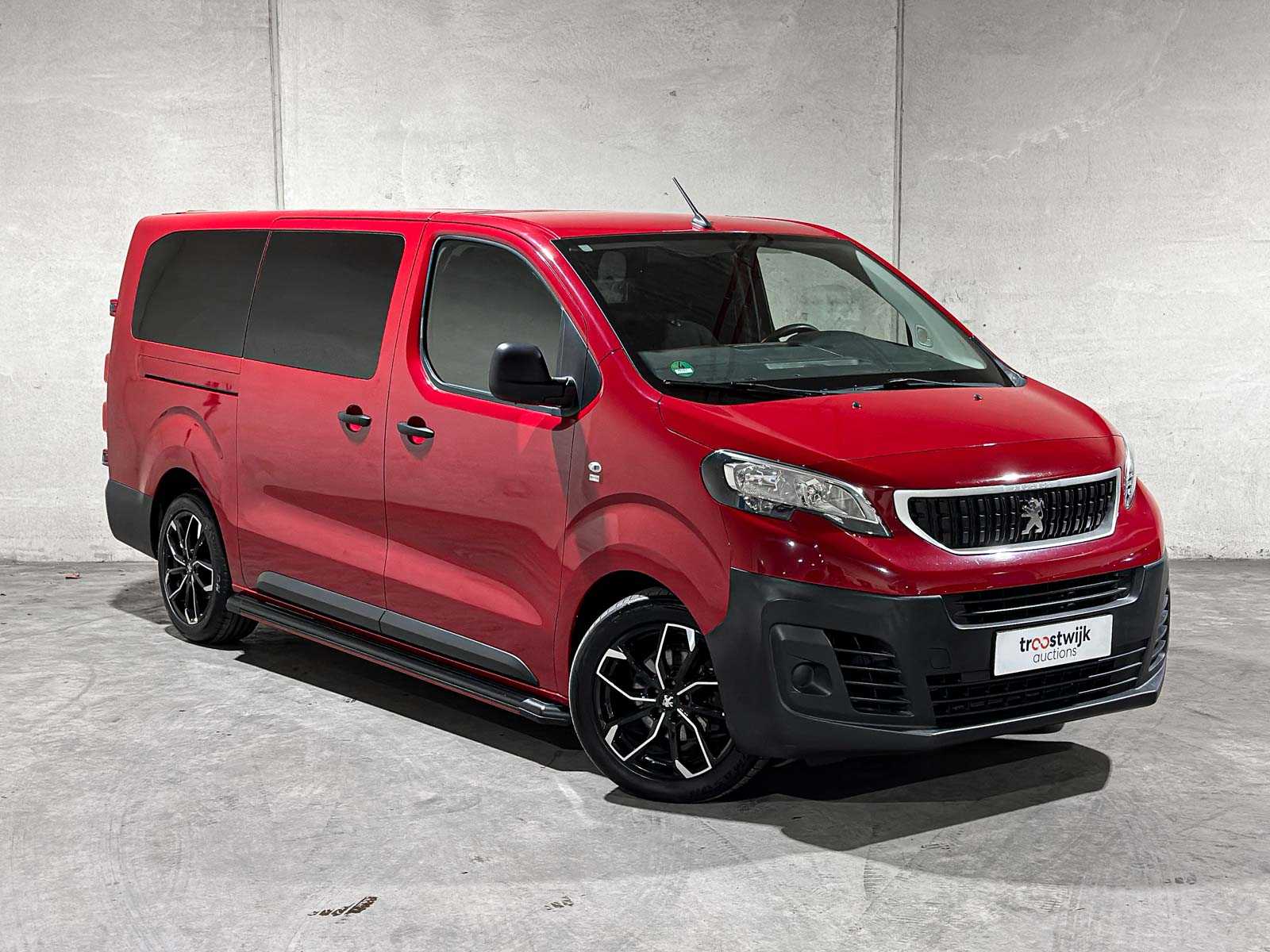 Peugeot Expert 231L 2.0 BlueHDI 120 Premium 122pk 2017 Bedrijfswagen, VRX-99-N