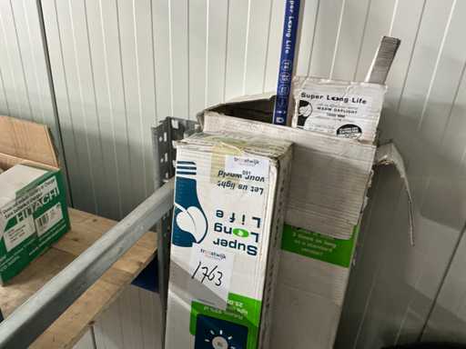 Batch of fluorescent tubes various