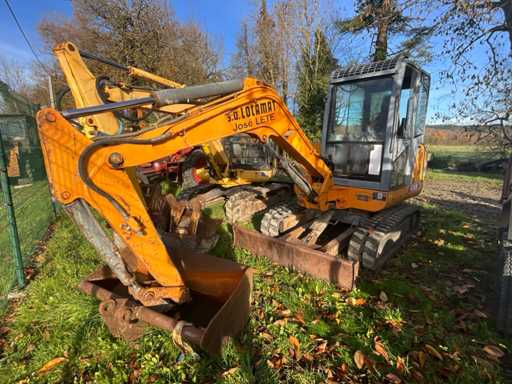 2001 Hanix H36B Mini Graafmachine