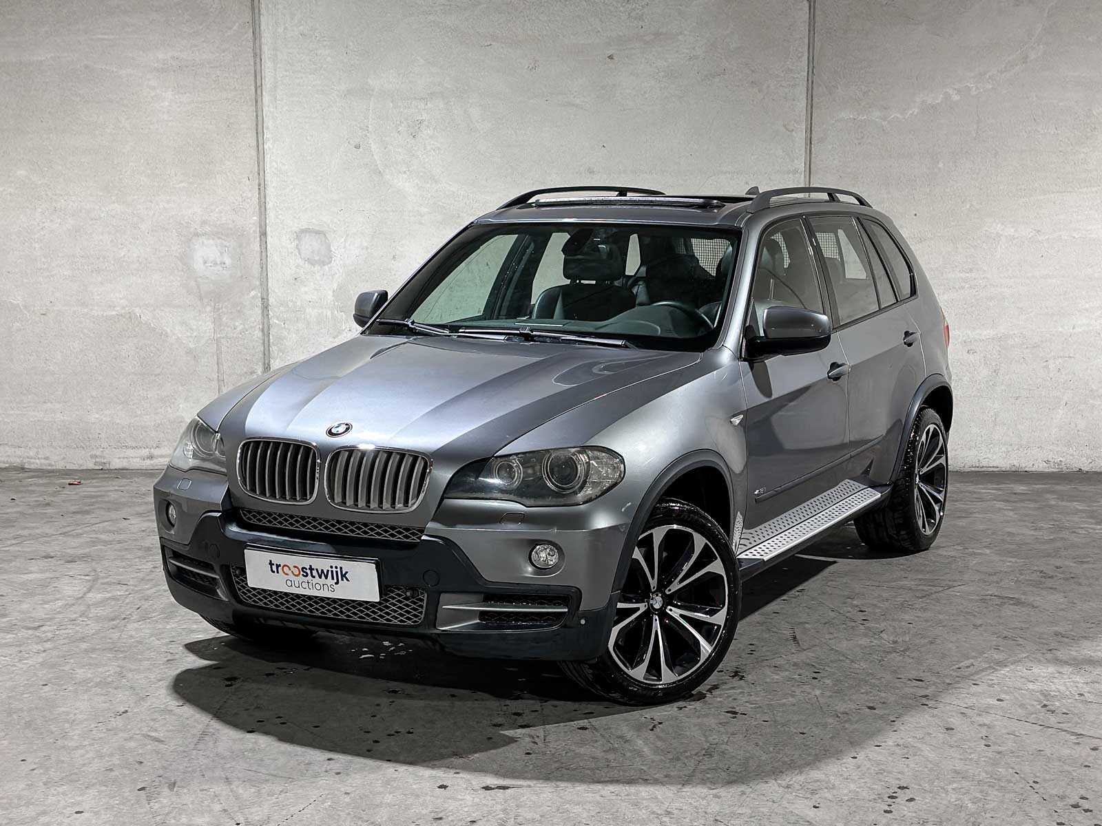 BMW X5 xDrive48i 4.8 V8 E70 355pk 2007, P-834-RB Youngtimer