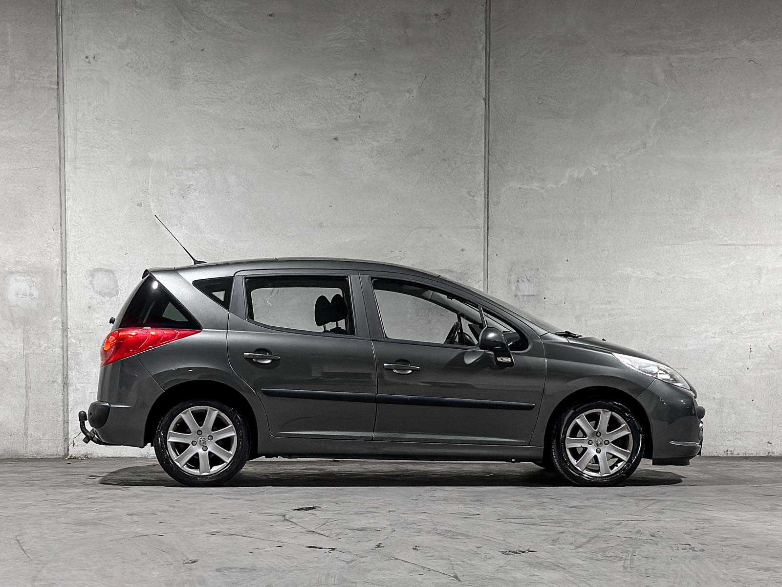 Peugeot 207 SW 1.6 VTi XS 120pk 2008, 5-TSZ-04