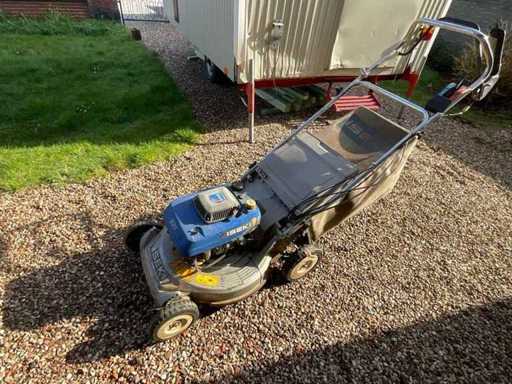 Iseki benzine grasmaaier SW521 E01 grasmaaier