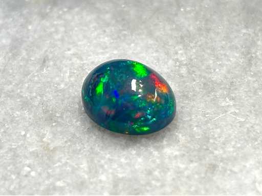 Black opal 4.41 carat natuurlijke black opal